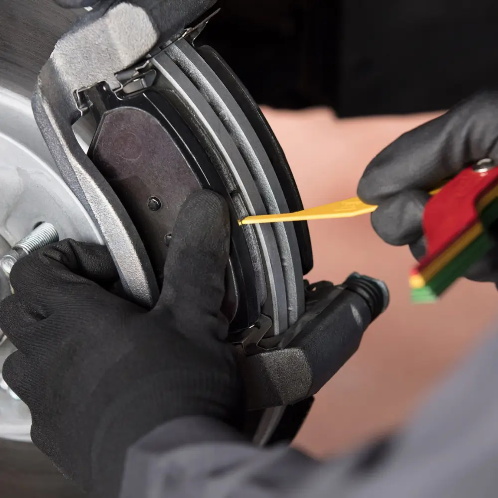 Car Brake Hub Repair in Dubai