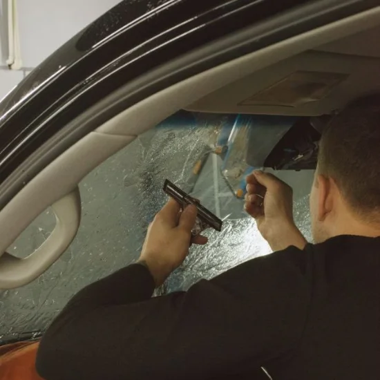 Auto Glass Repair Shop Dubai